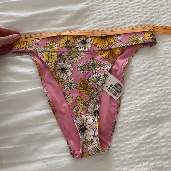 NWT Forever 21 pink floral print high leg cheeky bikini bottoms size medium - Picture 13 of 13